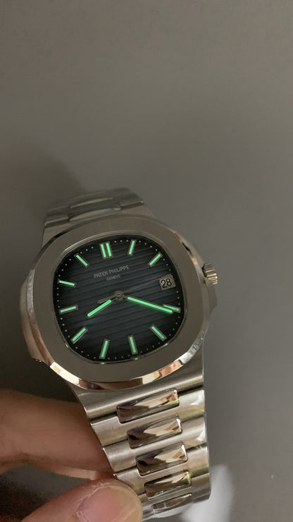 Patek Philippe Nautilus 5811/1G-001 White Gold Blue Dial (2025)